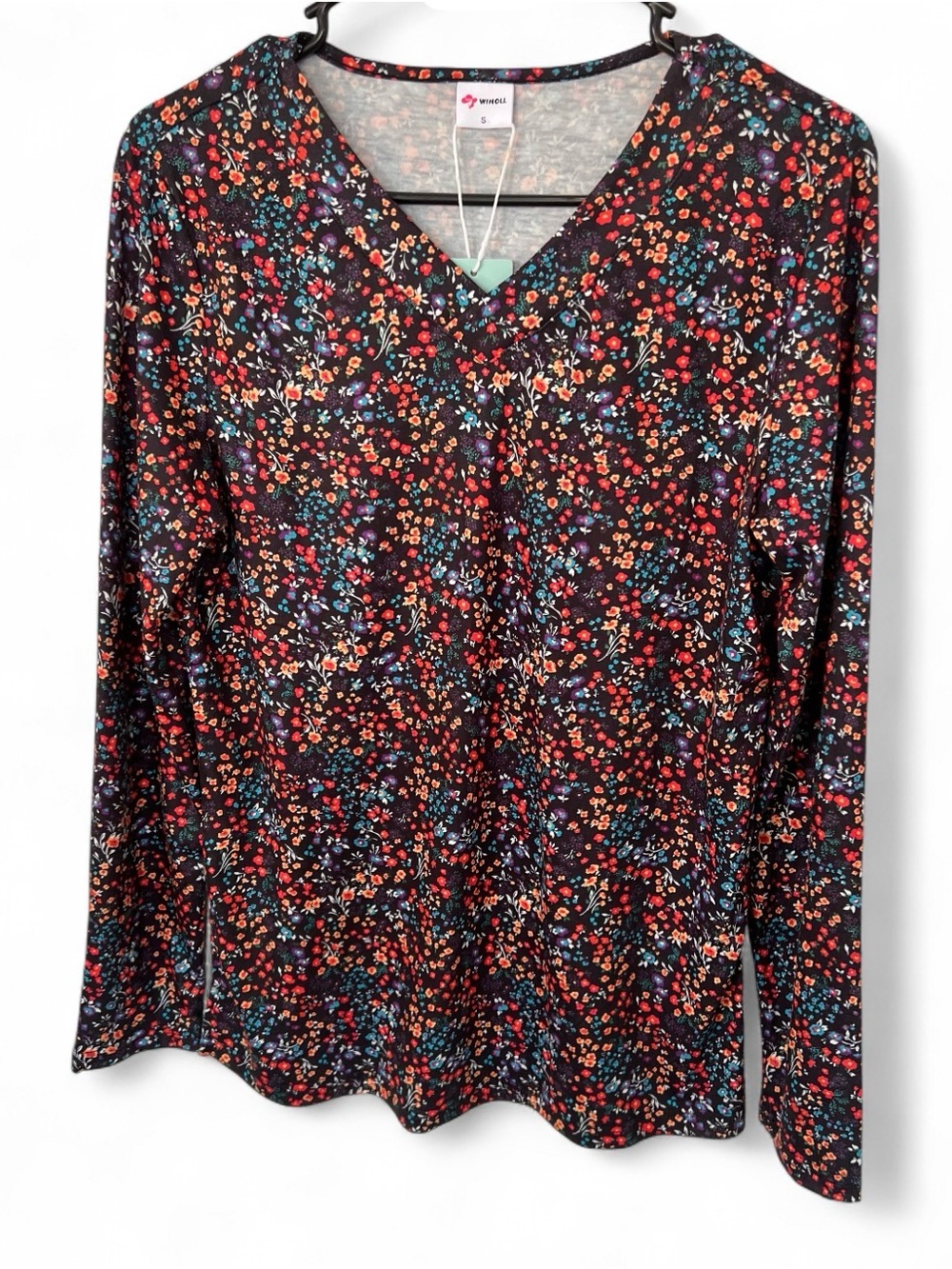 Black Floral V-Neck Long Sleeve Top